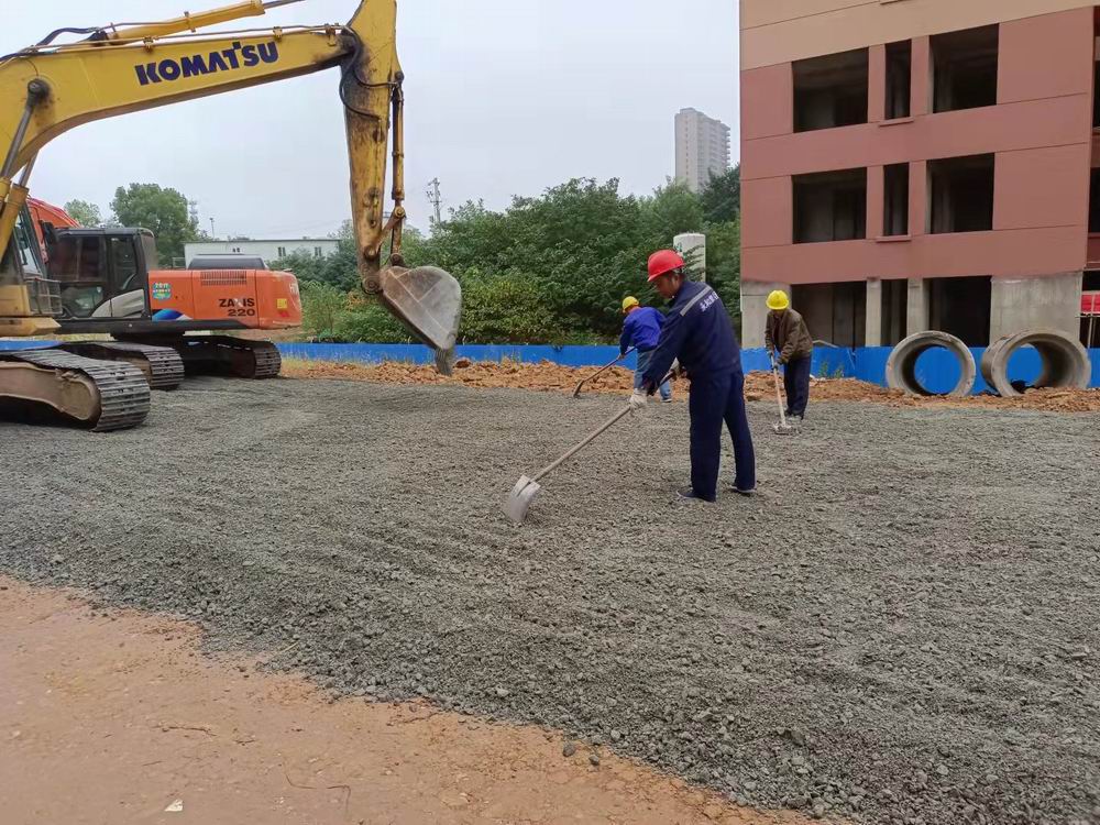 國慶我在崗——河南永和建設(shè)集團(tuán)員工堅守崗位不放松